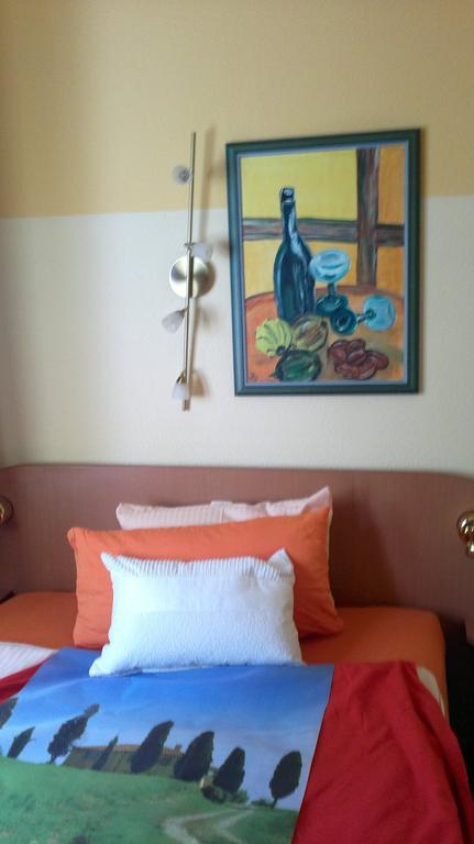 Hotel Vinum Niederwurschnitz Pokoj fotografie