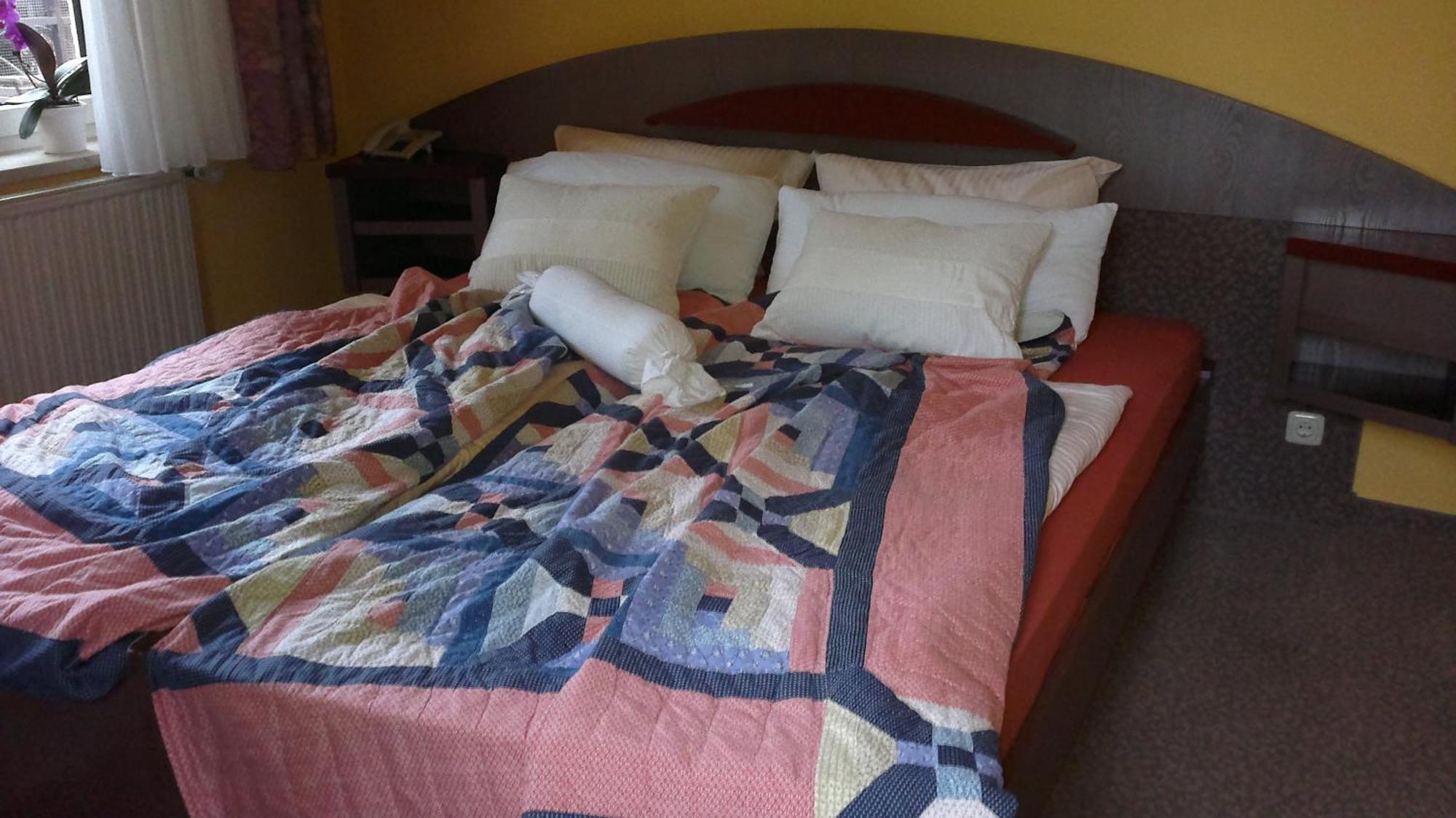 Hotel Vinum Niederwurschnitz Pokoj fotografie
