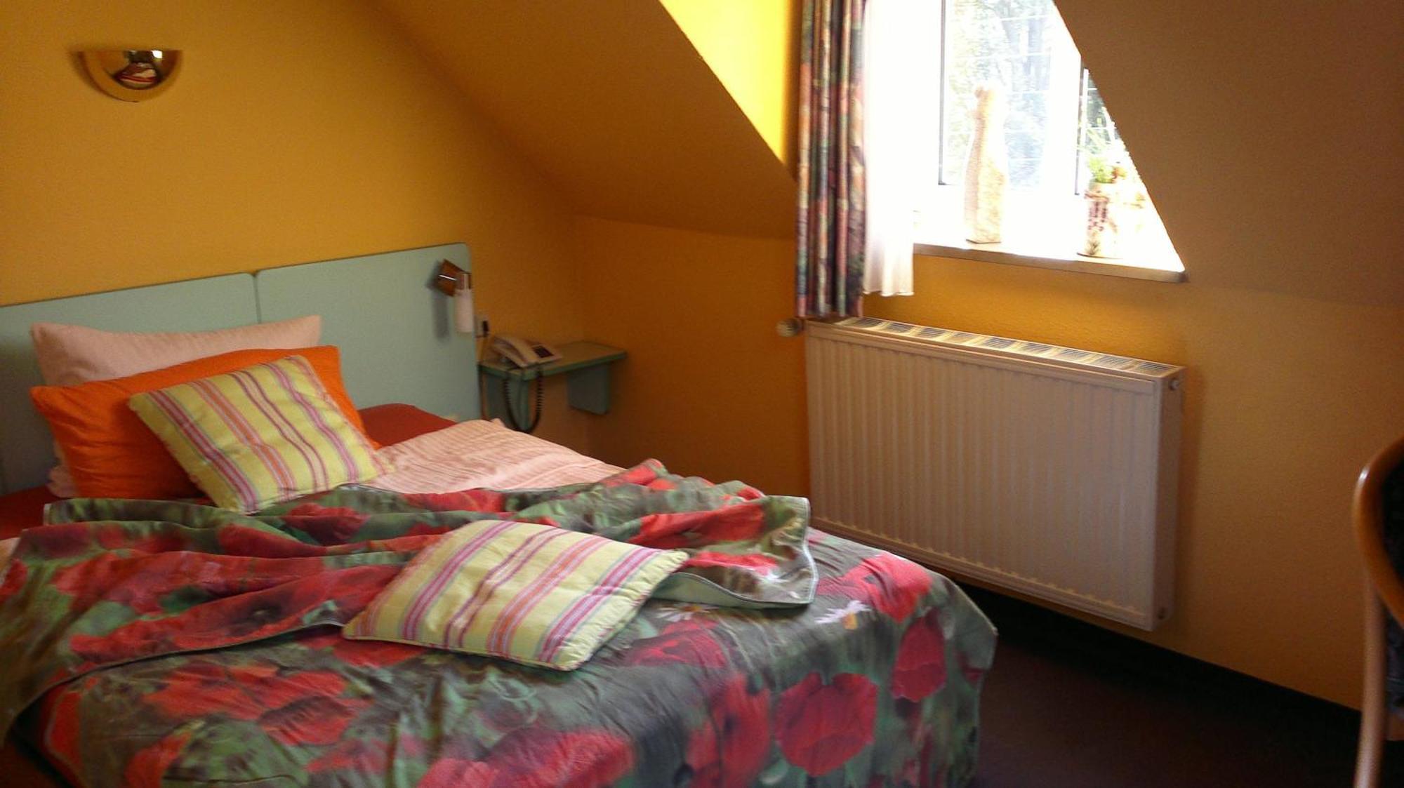 Hotel Vinum Niederwurschnitz Pokoj fotografie